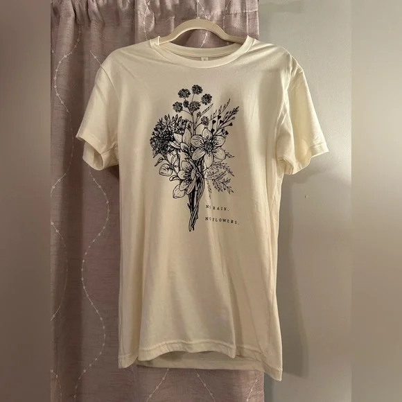 NWOT No Rain No Flowers Graphic T-shirt - Picture 2 of 2